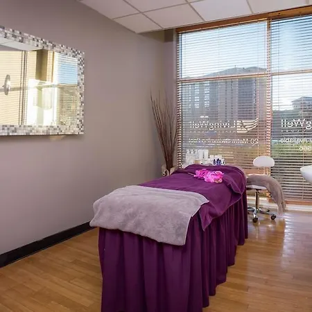 Western The Quays 4*